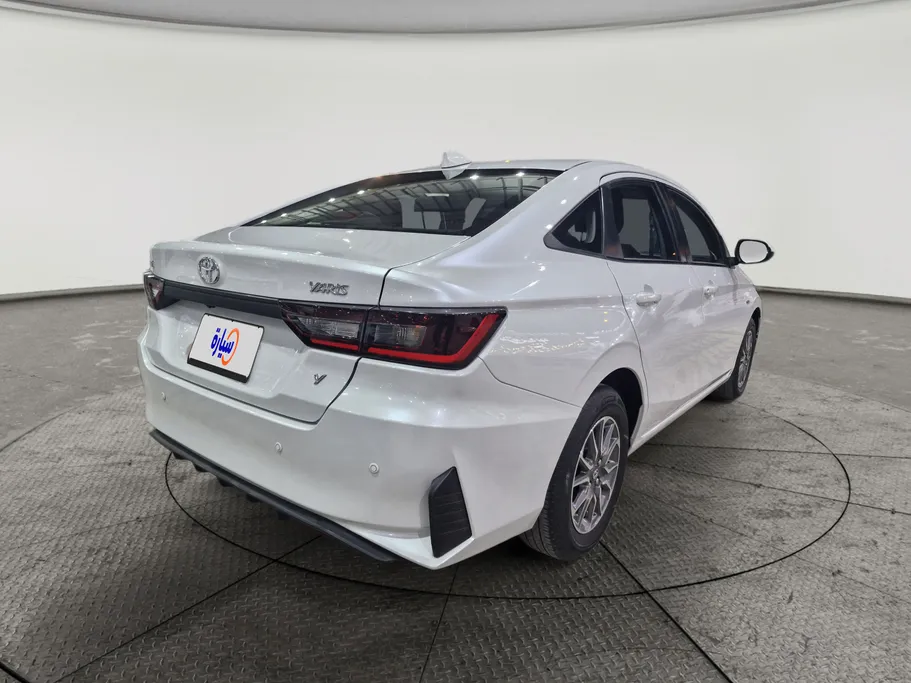 2023 Toyota Yaris  Y 