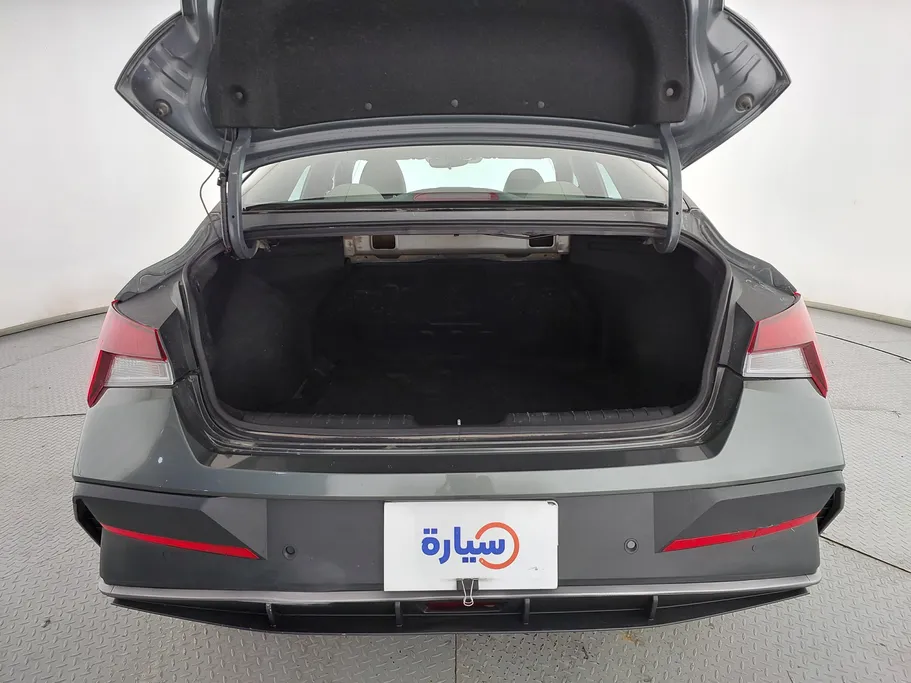 2024 هيونداي Elantra سمارت 