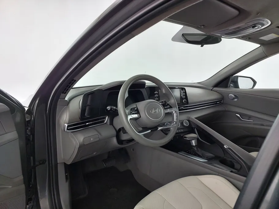 2024 هيونداي Elantra سمارت 
