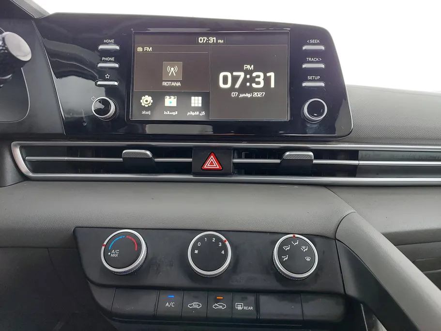 2024 هيونداي Elantra سمارت 