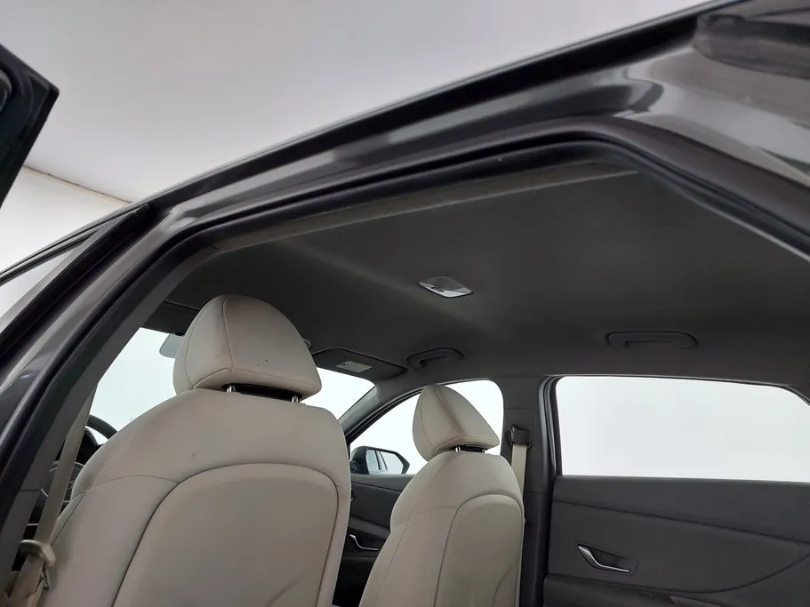 2024 هيونداي Elantra سمارت 