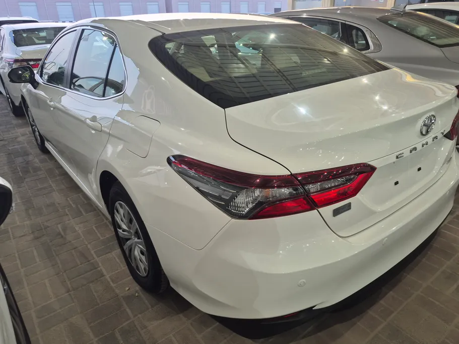 2022 Toyota Camry  LE 