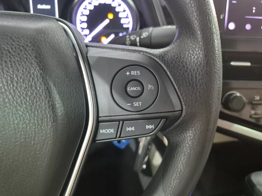 2022 Toyota Camry  LE 
