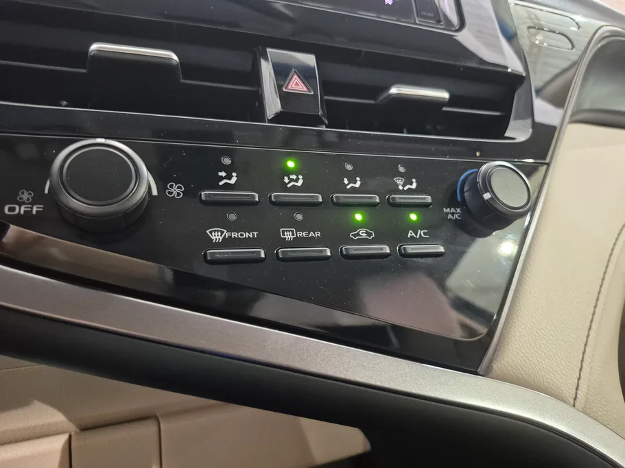 2022 Toyota Camry  LE 