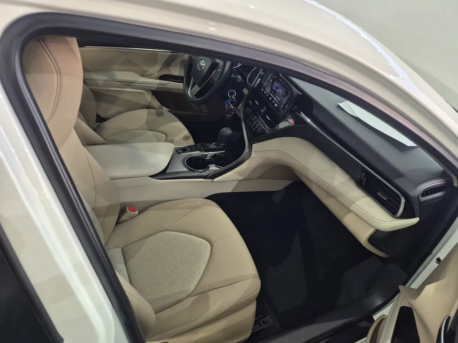 2022 Toyota Camry  LE 