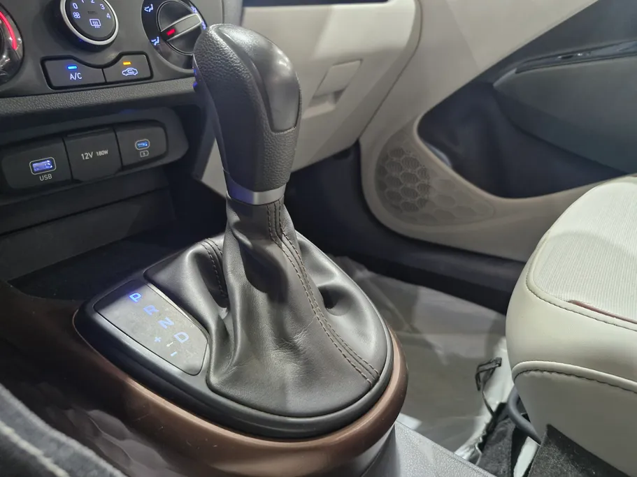 هيونداي Grand i10 فلييت 2024 