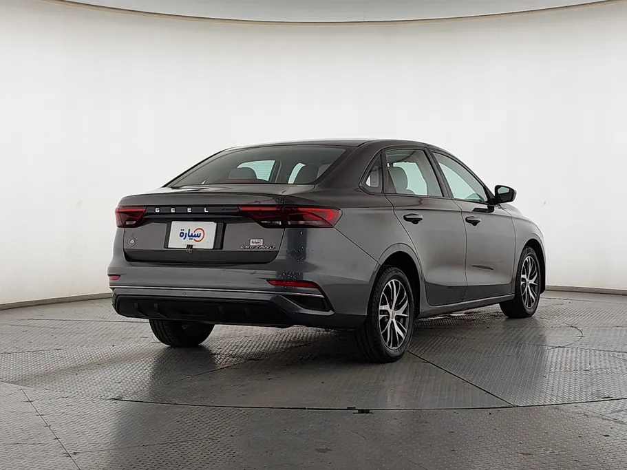 جيلي امجراند GS 2024 