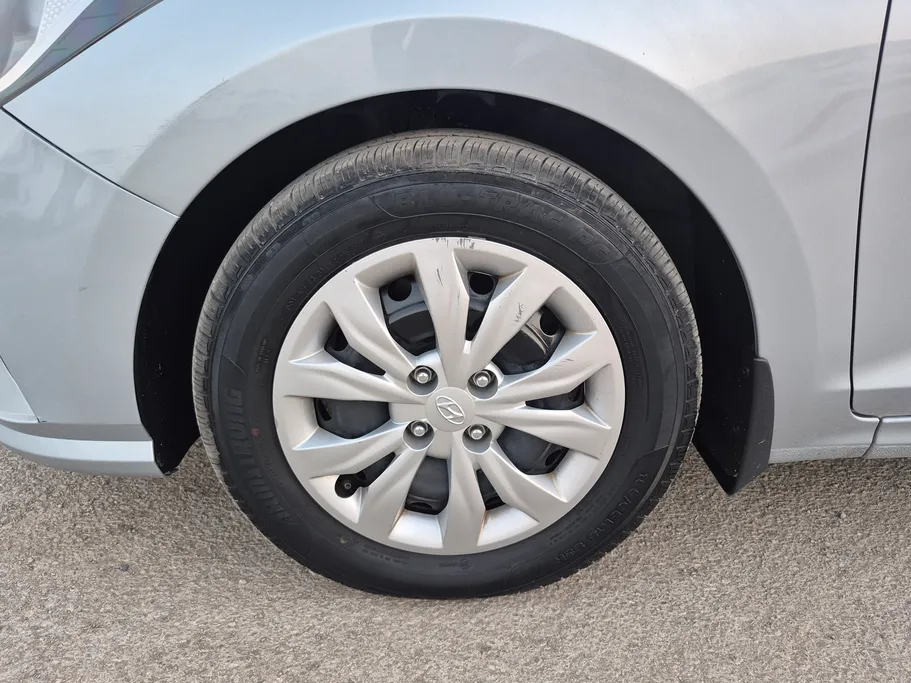 2023 Hyundai Accent Smart 