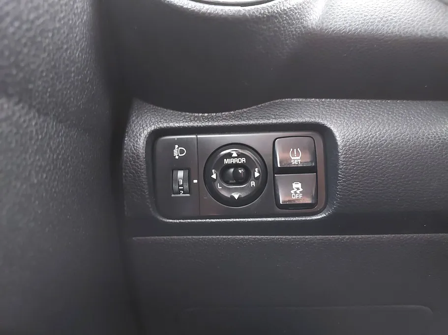 2023 Kia Pegas LX 