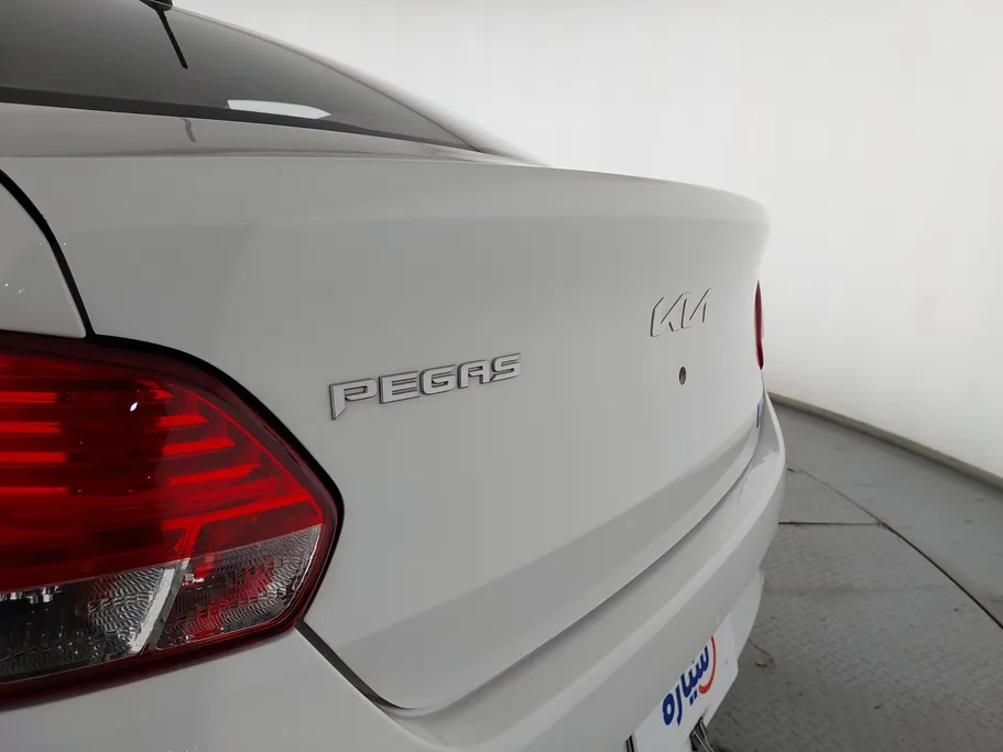 2023 Kia Pegas LX 
