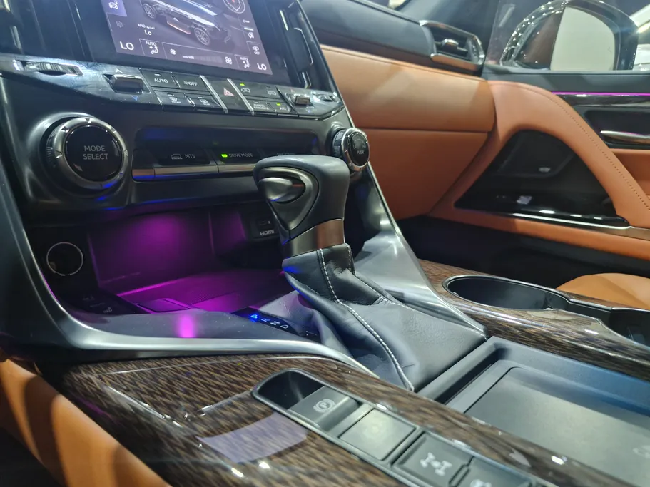 2025 Lexus LX 600 VR VIP 