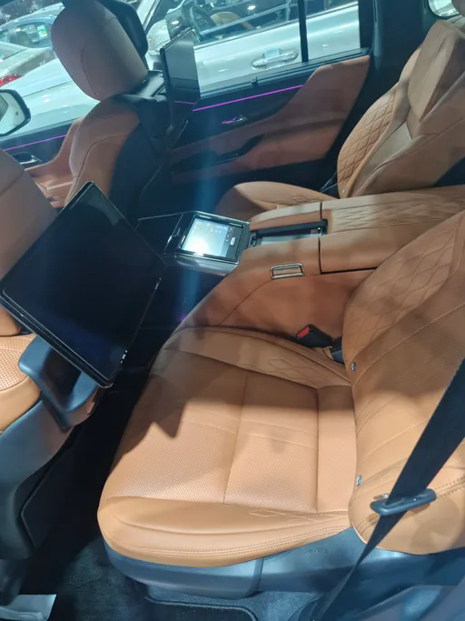 2025 Lexus LX 600 VR VIP 