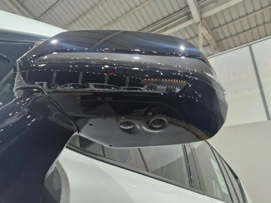 2025 Lexus LX 600 VR VIP 