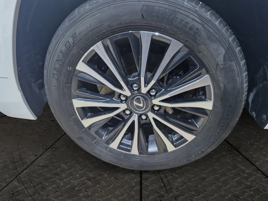 2025 Lexus LX 700 BH Hybrid Elite 