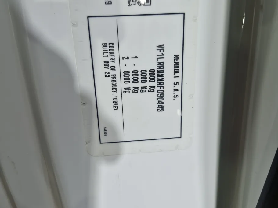 رينو ميجان E 2024 