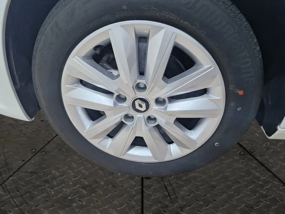رينو ميجان E 2024 