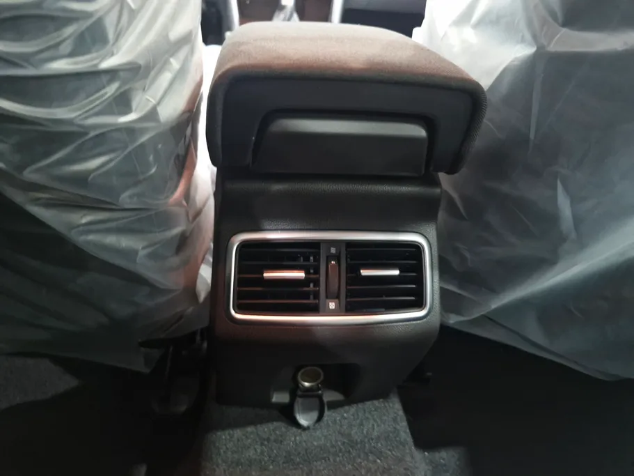 رينو ميجان E 2024 