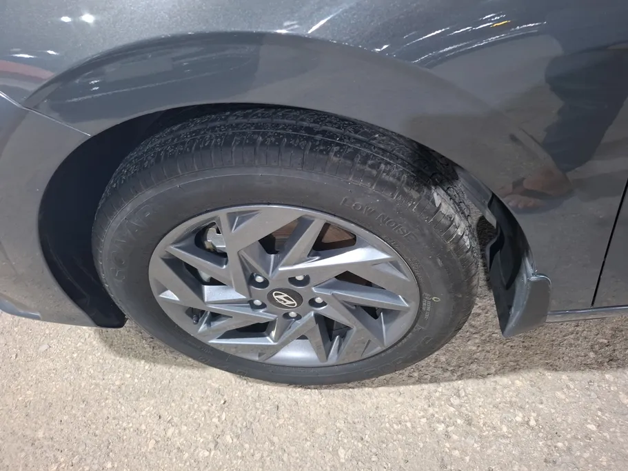 2024 Hyundai Elantra Smart 