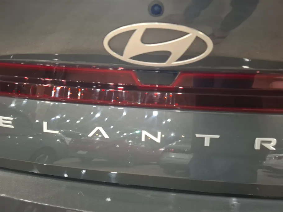 2024 Hyundai Elantra Smart 