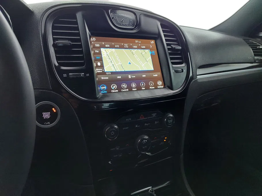 كرايسلر 300 S 2022 