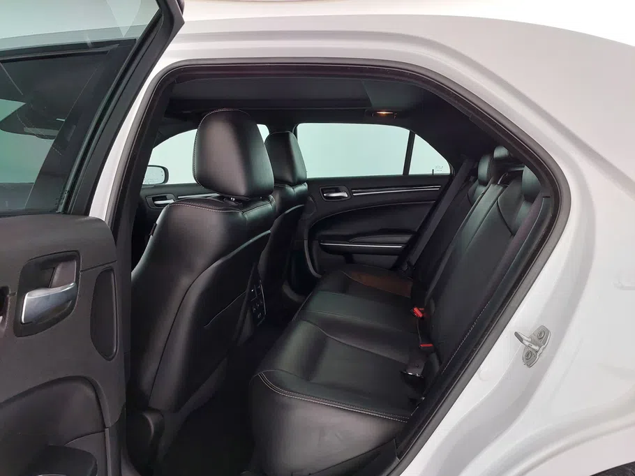 كرايسلر 300 S 2022 
