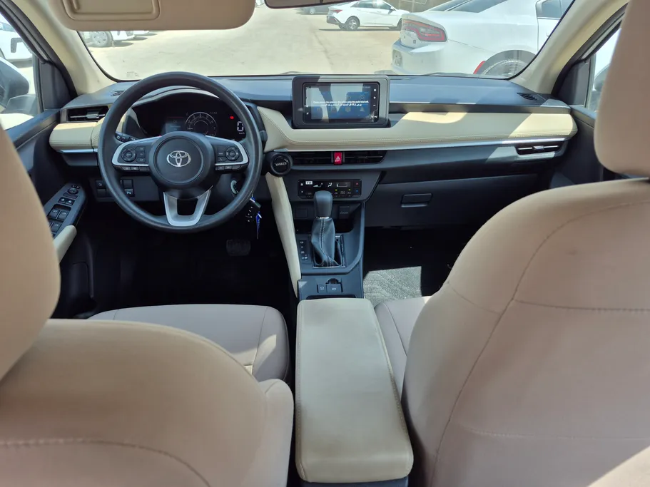 2023 Toyota Yaris  Y Plus 