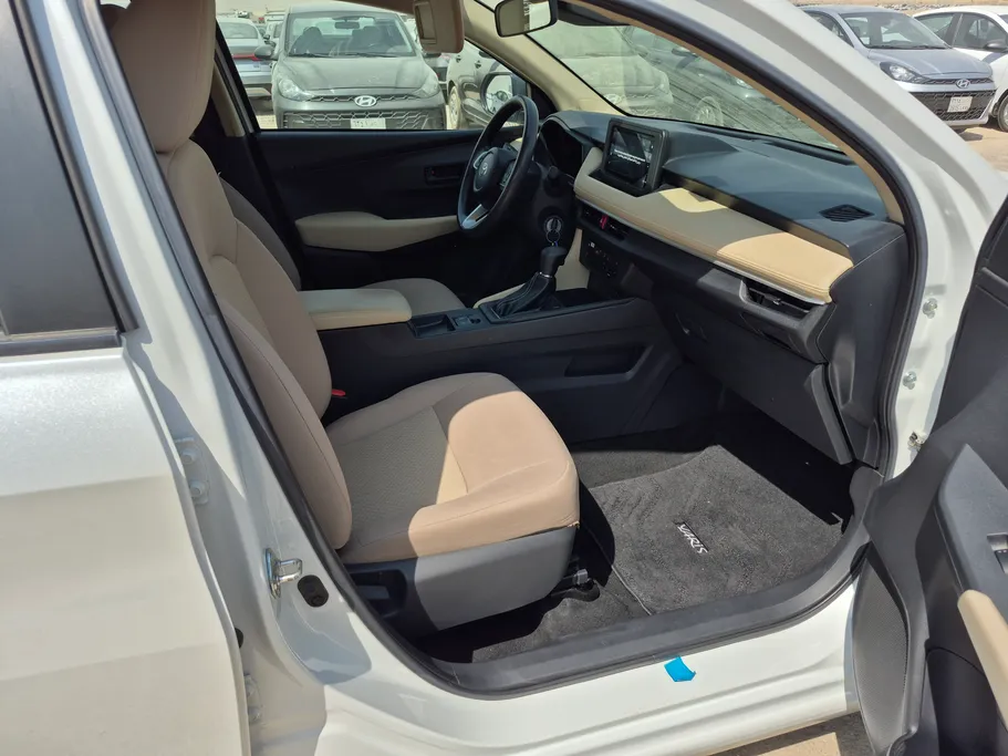 2023 Toyota Yaris  Y Plus 