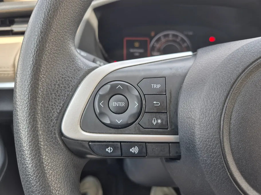 2023 Toyota Yaris  Y Plus 