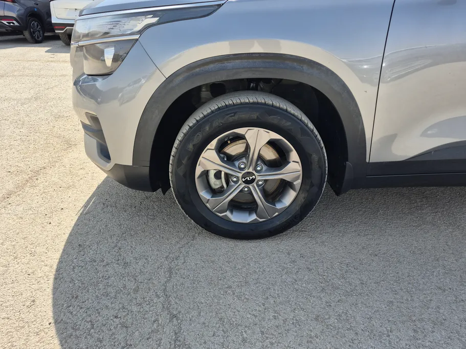 2023 Kia Seltos LX 