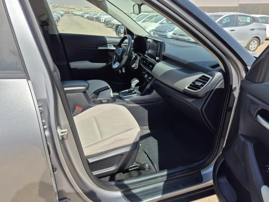 2023 Kia Seltos LX 