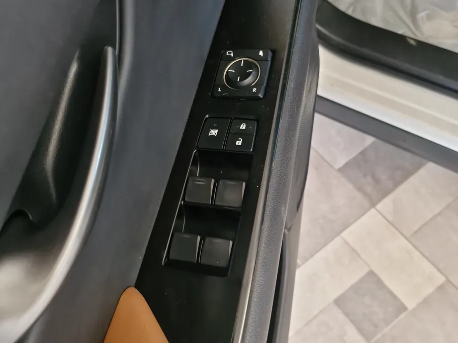 2021 Lexus UX 200 