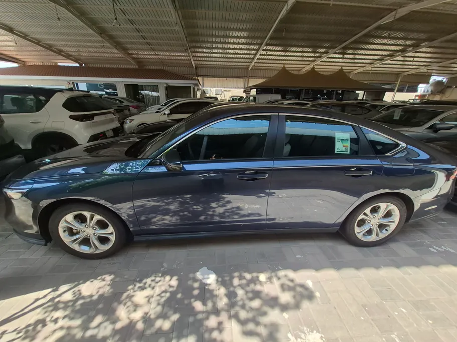 هوندا اكورد LX 2025 