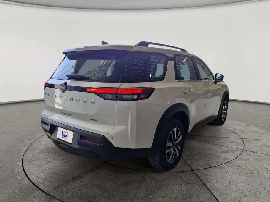2024 Nissan Pathfinder S 