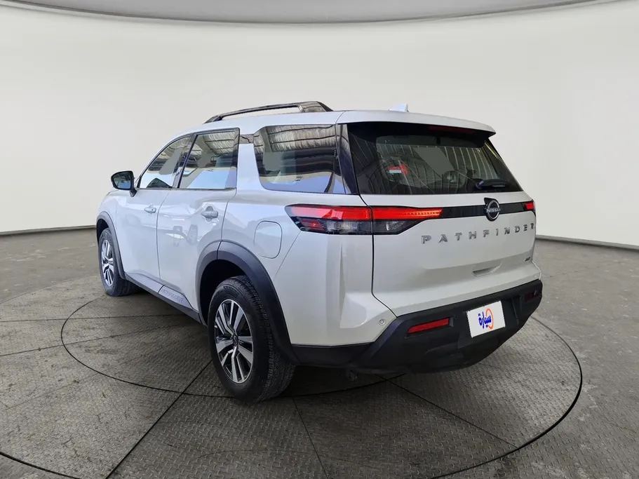 2024 Nissan Pathfinder S 