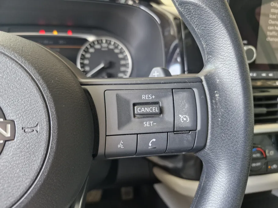 2024 Nissan Pathfinder S 