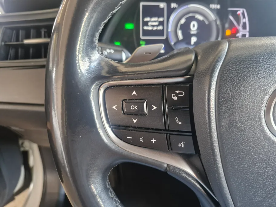 2023 Lexus ES 300 H 