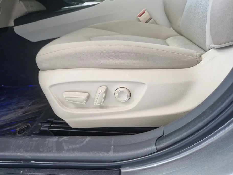 2024 Toyota Camry  GLE 