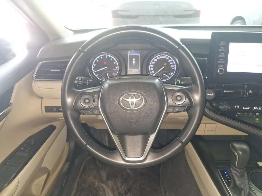 2024 Toyota Camry  GLE 