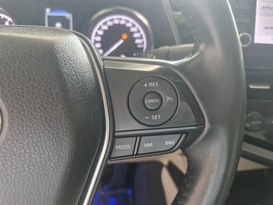 2024 Toyota Camry  GLE 