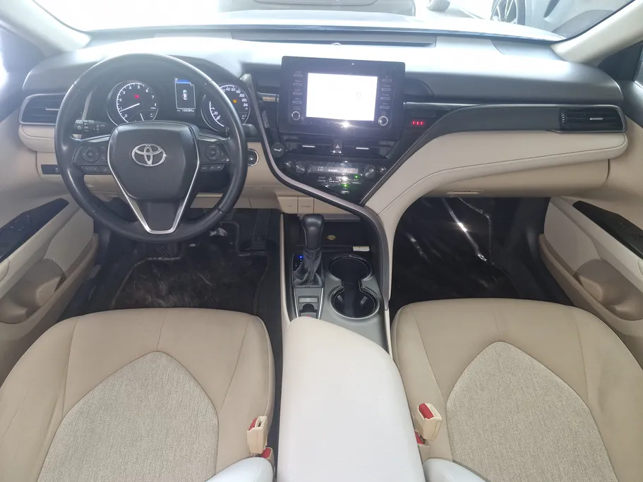 2024 Toyota Camry  GLE 