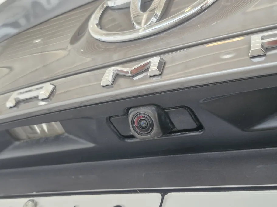2024 Toyota Camry  GLE 