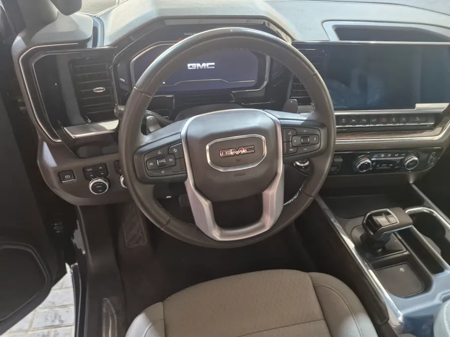 2024 GMC Sierra Elevation 