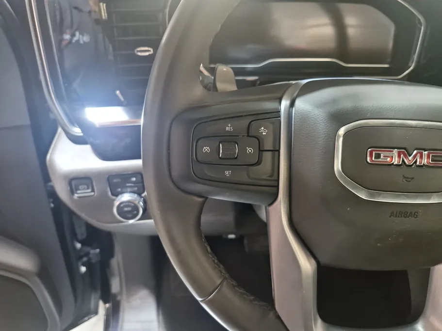 2024 GMC Sierra Elevation 