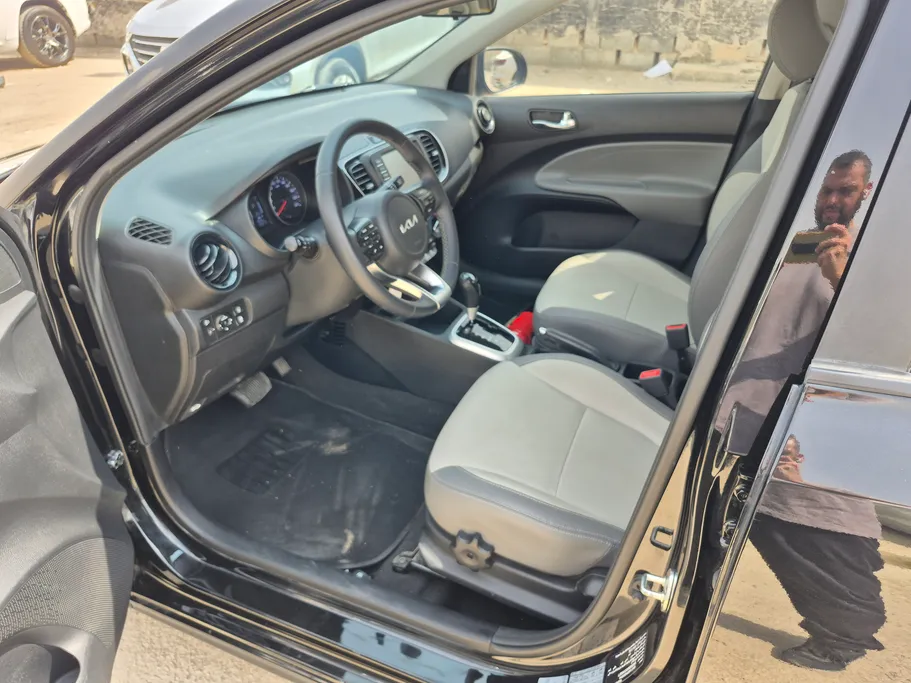 2024 Kia Pegas GLS 