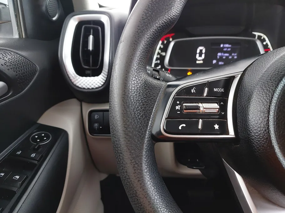 2023 Kia SONET LX 