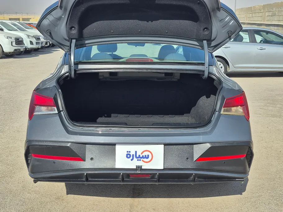 2025 Hyundai Elantra Fleet 