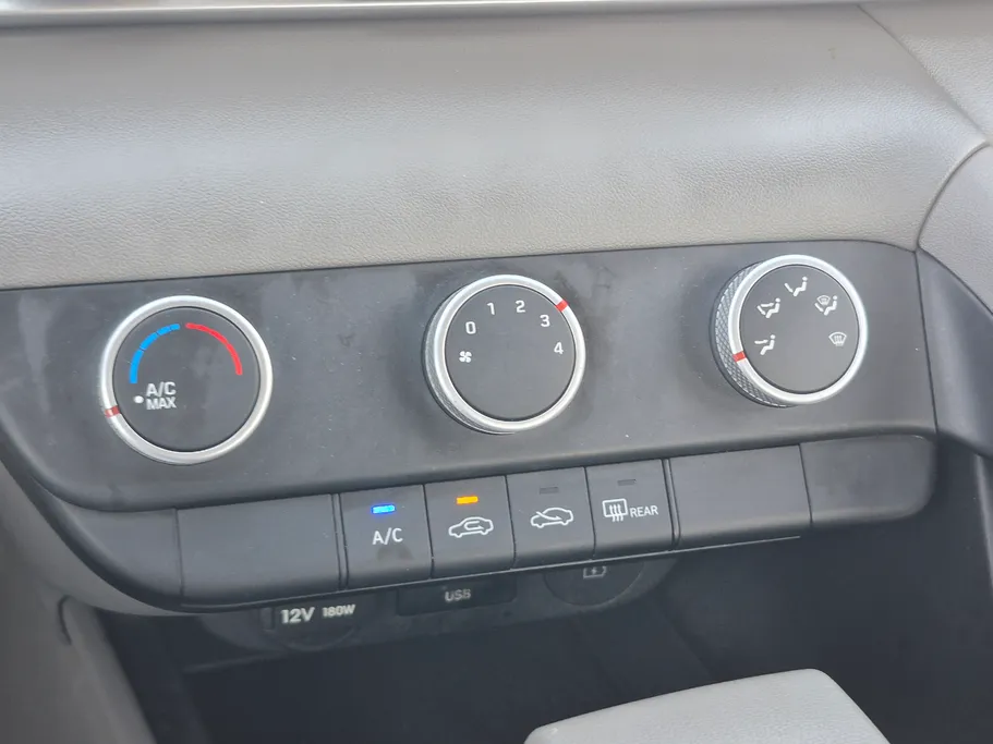 2025 Hyundai Elantra Fleet 