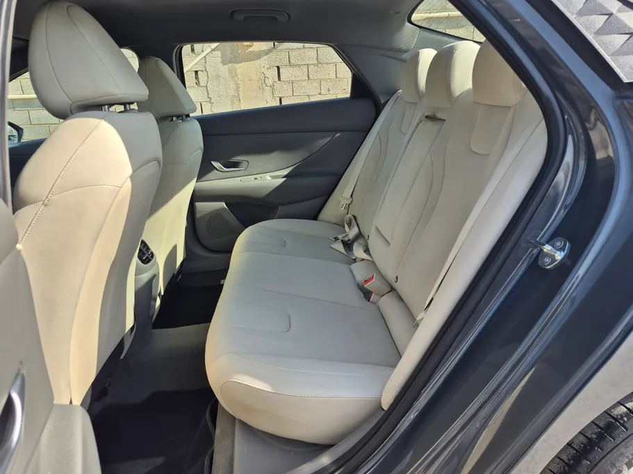 2025 Hyundai Elantra Fleet 