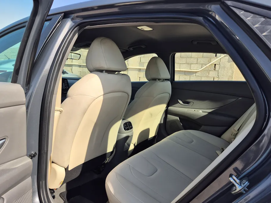 2025 Hyundai Elantra Fleet 