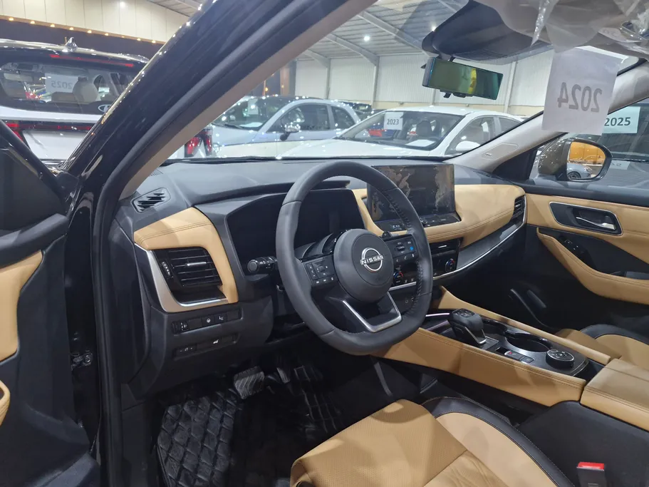 نيسان أكس تريل SV Plus 2024 